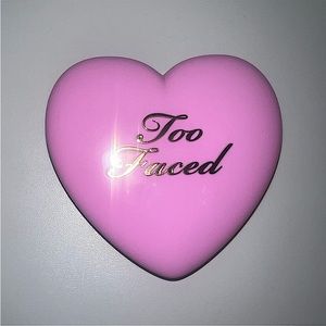 Too faced Love Flush blush NEW